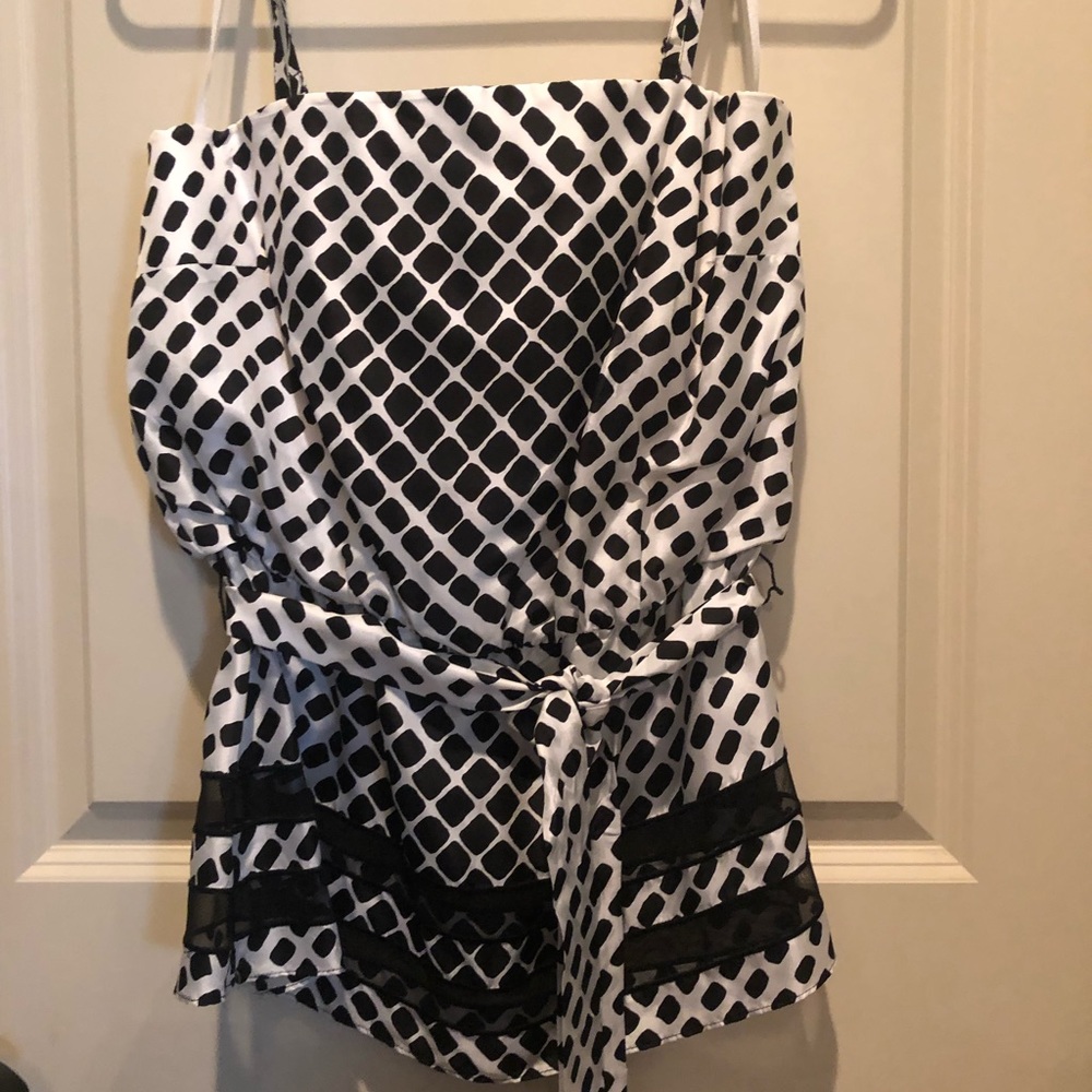 Strapless/ or spaghetti strap top